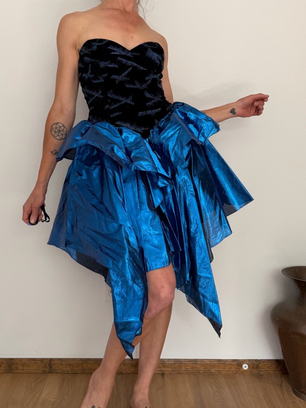 Vintage Black and Electric Blue Strapless Prom Dress - Picture 7 of 13